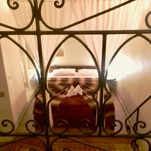 Au Laylati Riad